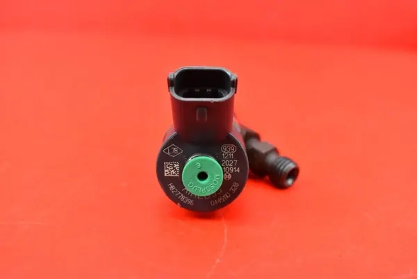 Inyector Diesel Bosch 0 445 110 328 image 8