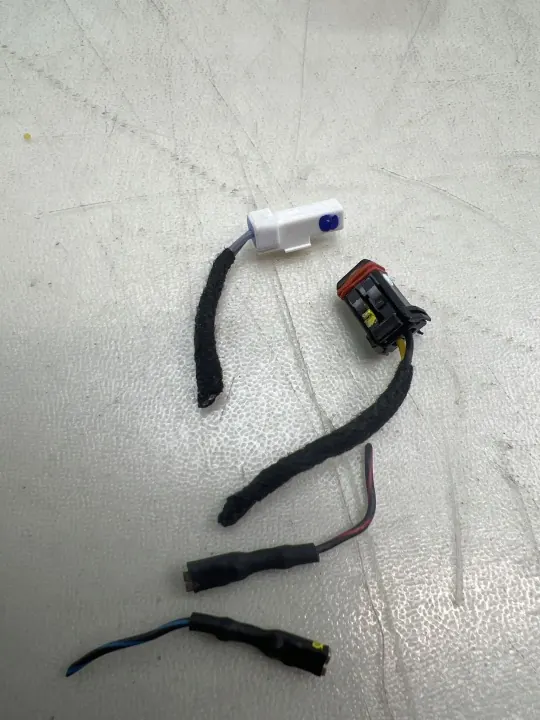 Gebrauchtes BMW OE Spiegelteil OEM g70 - 7er G70 image 2