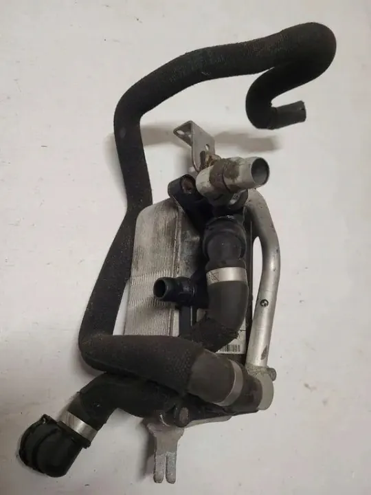 Refroidisseur d'huile BMW OEM 763858001 pour 6 Coupé image 5