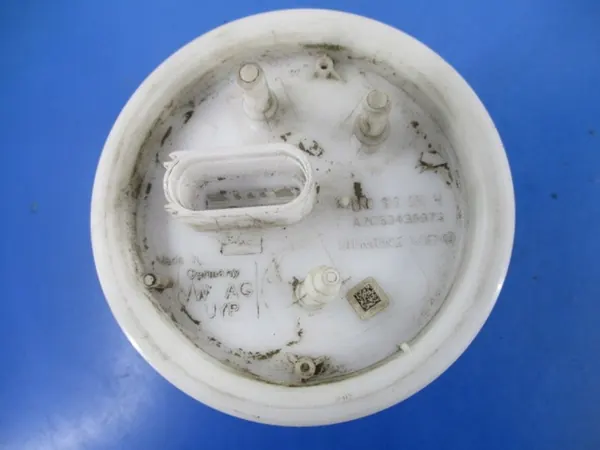 SKODA ROOMSTER I 1.4 Brandstofpomp 6R0919051H + Drijver image 3