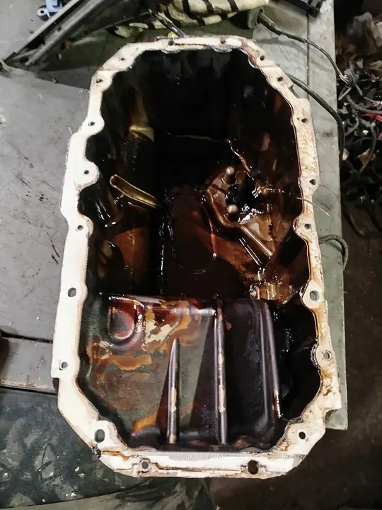 Oljepanna 03C103603J Golf V Touran Octavia II 1.6 FSI image 2