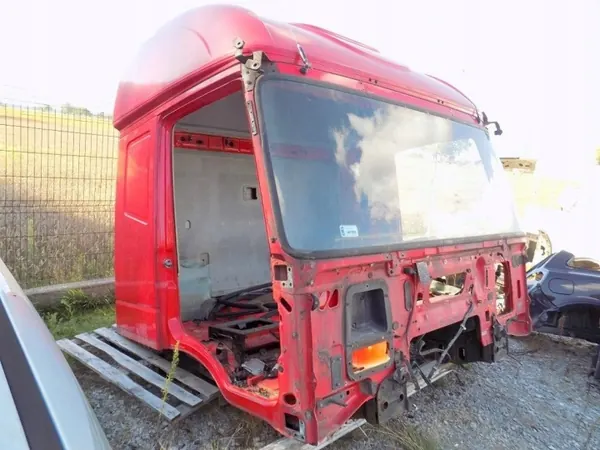 Cabine Iveco OE pour Stralis 450 E5 2007 - Occasion image 4