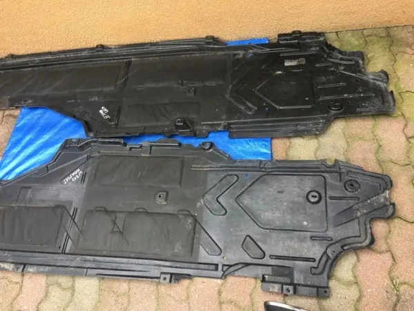 OEM A2136803906 Alustasuojus Mercedes E W213:lle image 7