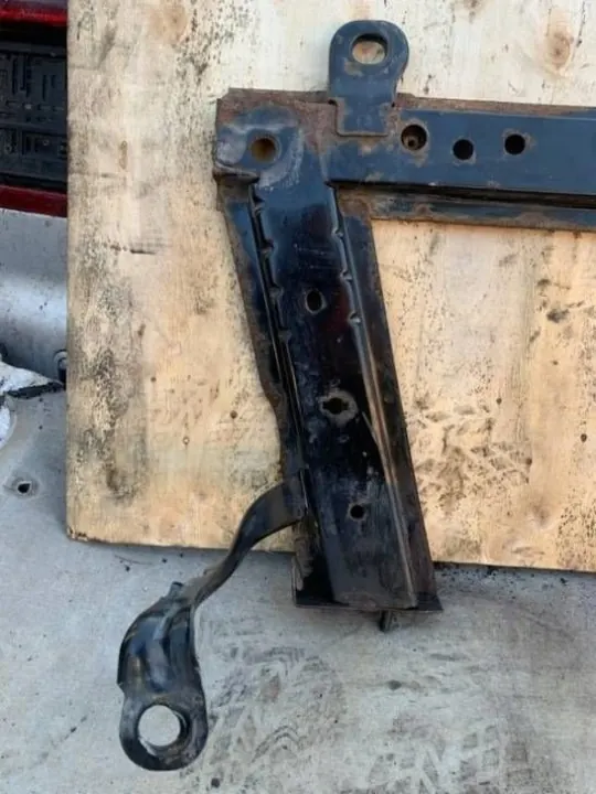 OEM BELKA POD CHŁODNICE - Renault Clio IV 0.9 TCE image 4