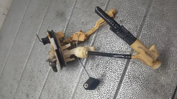 Kraftstoffschwimmer BMW E39 520i 1998 2.0B Limousine 1183206 image 3