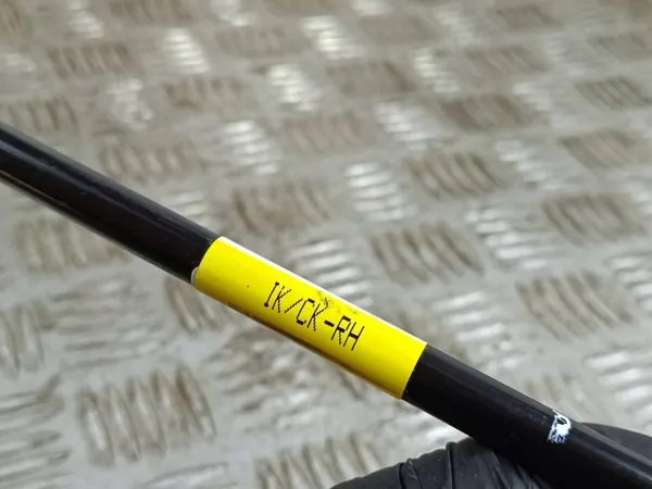 OEM FOB51900 Stabilisatorlenker vorne für KIA Stinger image 4