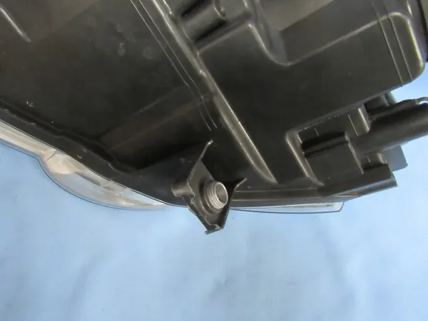 VW Passat B6 Ajovalot Vasen Oikea Hella OEM image 7