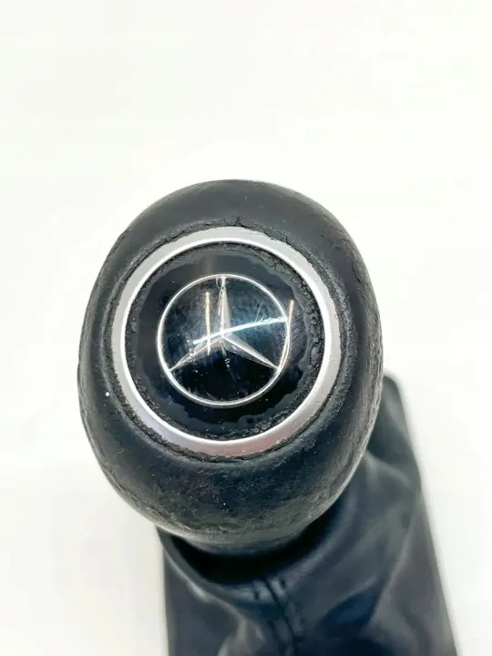 Pomo de cambio Mercedes OEM A2302675610 - Usado image 7