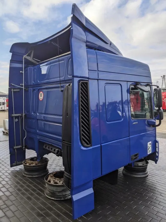 DAF XF 106 Kabine OEM KABINA XF 1O6 - Gebraucht image 4