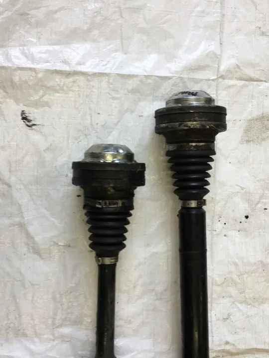 Vänster Höger Framskärmsaxel Audi A4 B6 B7 2.0 image 2