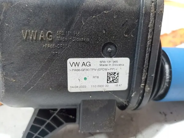 Tanque AdBlue Ford OE 5R3131965 para Tourneo Connect MK3 image 3