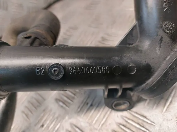 Carcasa de termostato + riel de agua Citroen Berlingo II 1.6 HDI image 3