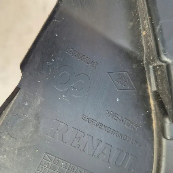 RENAULT MEGANE IV 4 GRILLE SUPPORT OEM 620360534R image 4