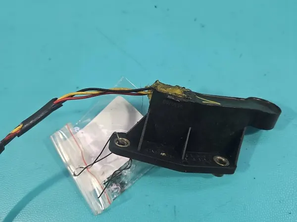 Sensor de posición del árbol de levas Opel Astra II G 90536064 5WK96060 image 2