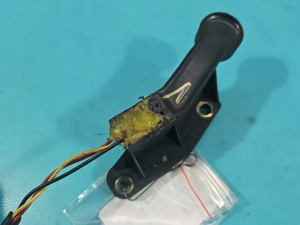 Sensor de posición del árbol de levas Opel Astra II G 90536064 5WK96060 image 6