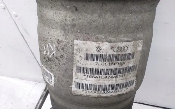 Vorderer linker Luftdämpfer OEM 7L8616039A Audi Q7 image 4