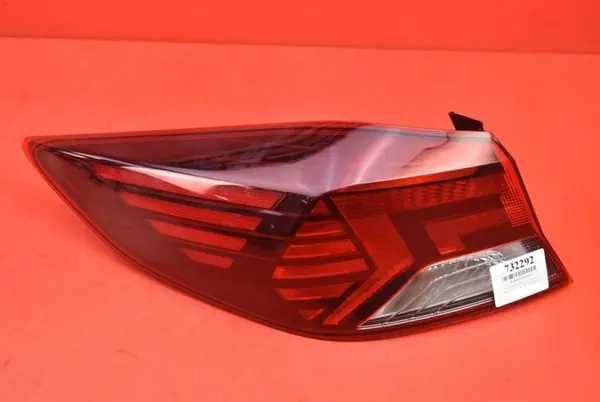 Luz Trasera Izquierda Hyundai Elantra 2019-2020 92401F2500 image 2