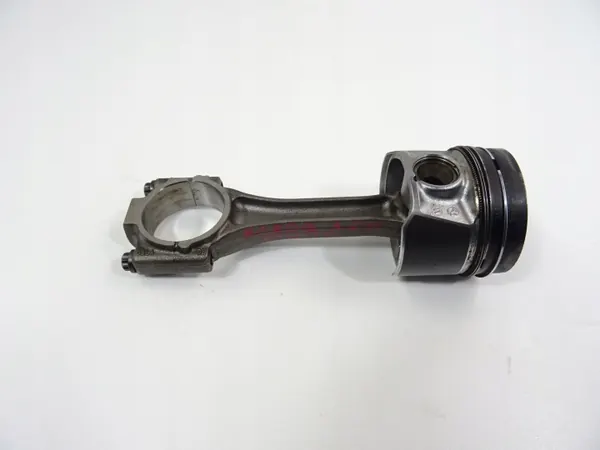 Skoda OE Kolv & Staket Set - Begagnad OEM image 2