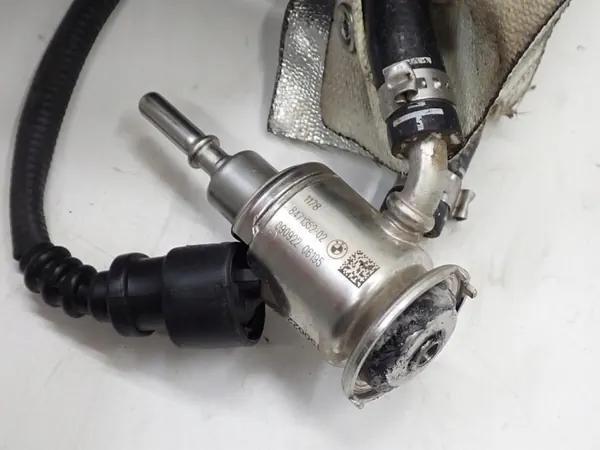 Injecteur AdBlue OEM 8471352 pour BMW X2 X1 2.0D image 4