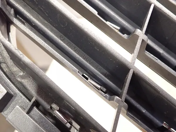 Griglia anteriore MERCEDES C-KLASA W204 2007-2011 A2048801483 image 4