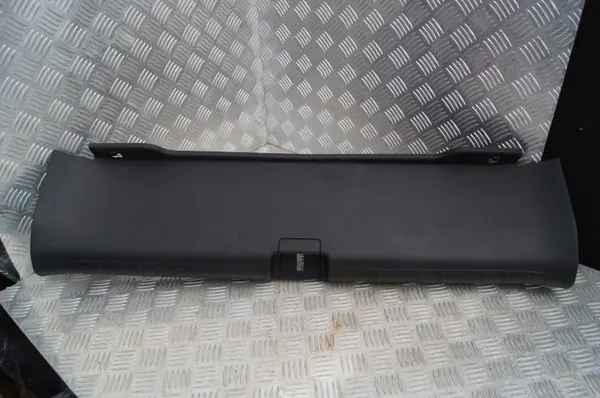 Honda Accord X Achtergordelkap OEM 84640-TVA-AO image 5