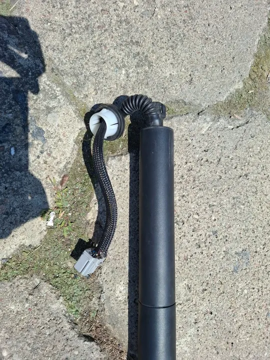 Elektrisk baklucka aktuator Dodge Durango 68333902AB image 4