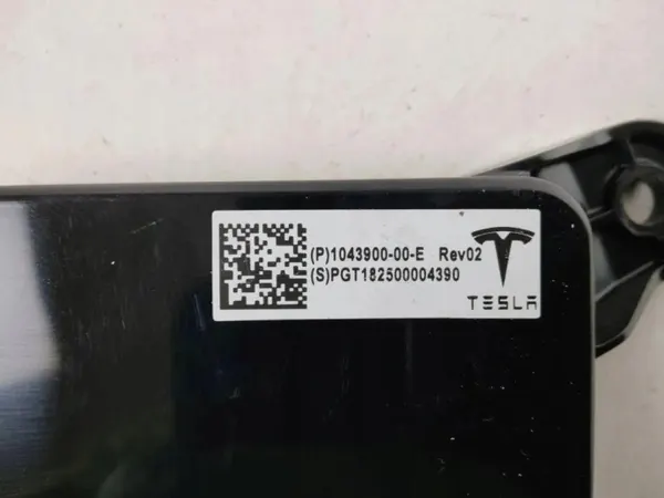 Módulo Conforto Tesla OEM 104390000E - Usado image 4
