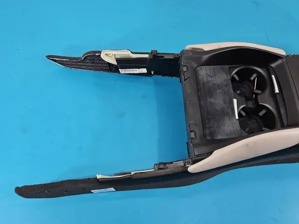 Accoudoir tunnel OEM 5096203 pour BMW X6 E71 2007-2010 image 3