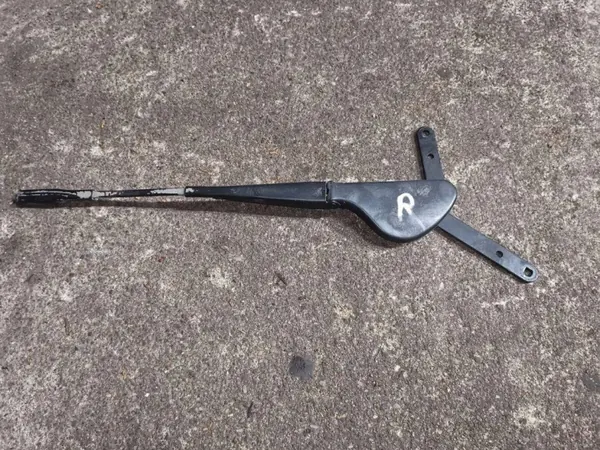 Balais d'essuie-glace avant Mercedes-Benz SLK R172 OEM A1728200340 image 2