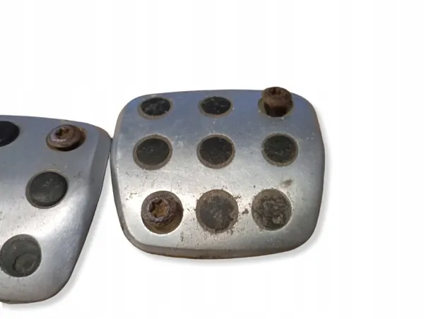 Couvercles de pédales aluminium OEM 96545978 Peugeot 206 CC image 4