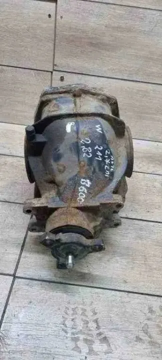 Hinterachsdifferential MERCEDES-BENZ E (W211) 3323 2.7L Diesel 2003 image 2