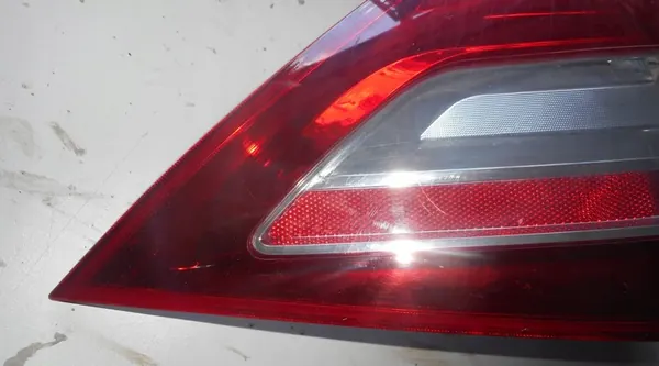 Lámpara trasera izquierda Renault Megane II Sedan 8200757700 image 2