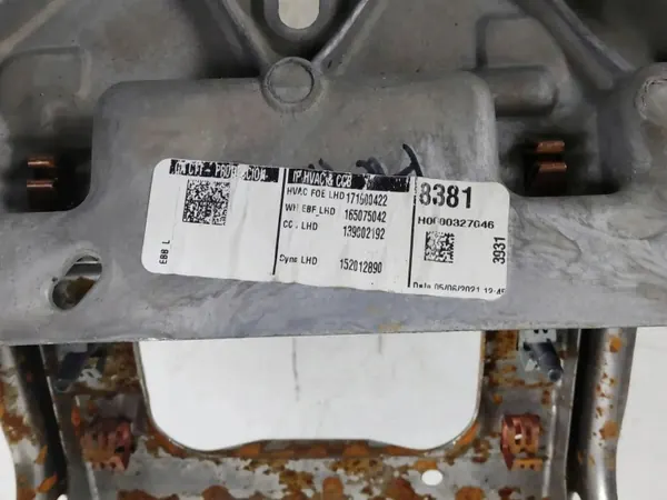 Renfort de tableau de bord Ford Mustang Mach-E OEM LJ3BR04545AE image 8