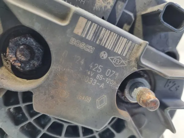 Renault Clio III 1.5 DCI Alternator 0124425071 image 2