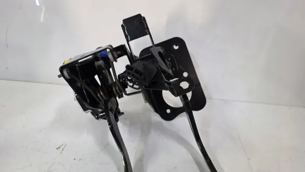 Kupplungs- & Bremspedale OEM 8200609859 Renault Espace IV image 8