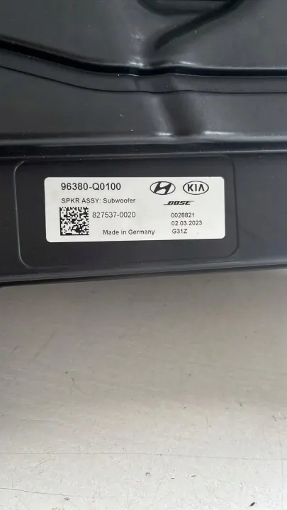 Hyundai i20 N Performance III Subwoofer OEM 96380-QO100 image 3