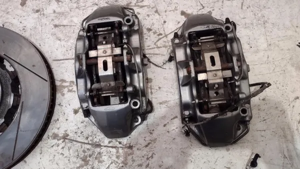 OEM ASTON MARTIN VANTAGE III V8 Bremszangen & Scheiben image 10