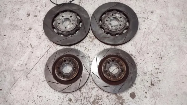 OEM ASTON MARTIN VANTAGE III V8 Bremszangen & Scheiben image 3