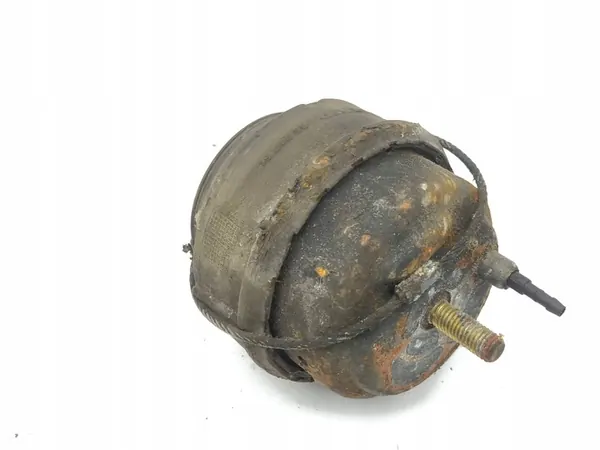 Volvo XC90 2004 Engine Mount Bracket OEM 8624754 image 7