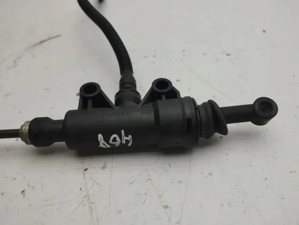 Kytkinmestaripumppu Mercedes-Benz C W203 2004 A2032900212 image 4