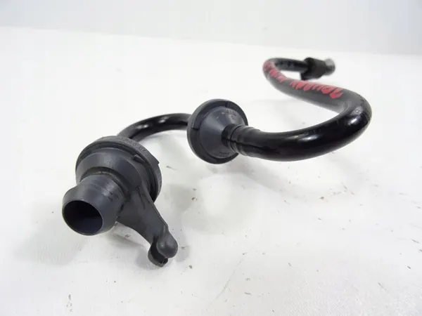 VW Touran Lift 1.6 TDI Vakuumschlauch 1K0611933AG image 2