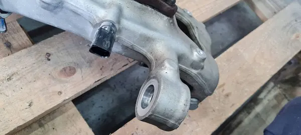 Audi Q5 Mozzo Anteriore Sinistro 2.0 TFSI 80A407253C image 2