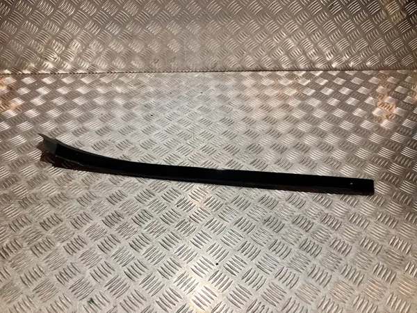 Linker voorruitrubber OEM A2386905700 Mercedes W238 image 2