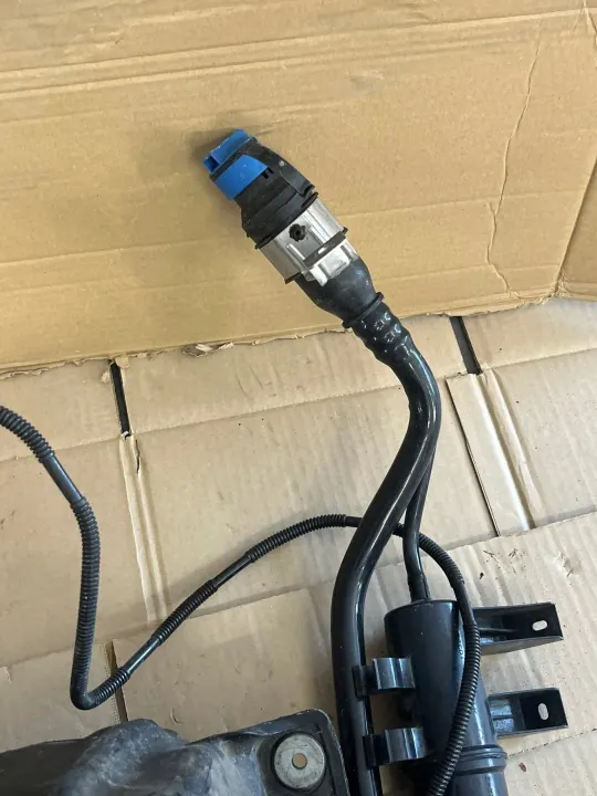 BMW 7-serien G11 G12 AdBlue-tank OEM 7378033 image 5