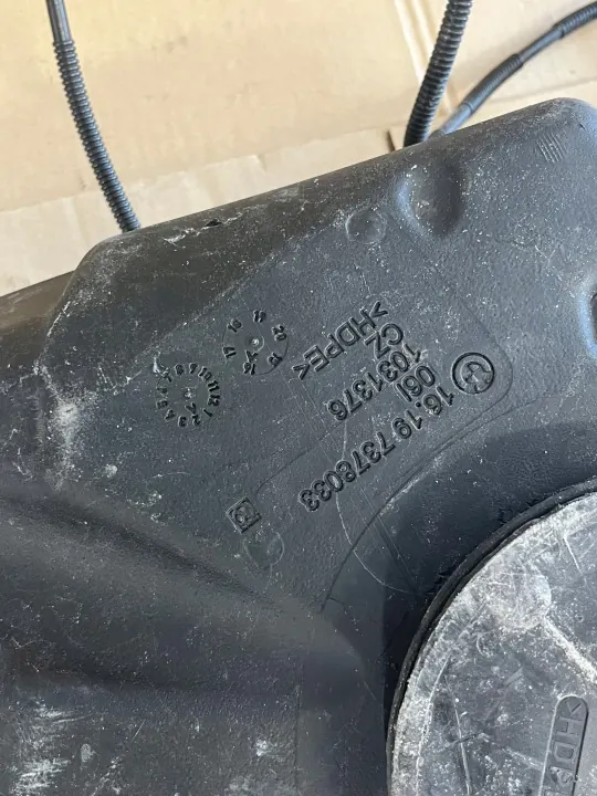 BMW 7-serien G11 G12 AdBlue-tank OEM 7378033 image 6