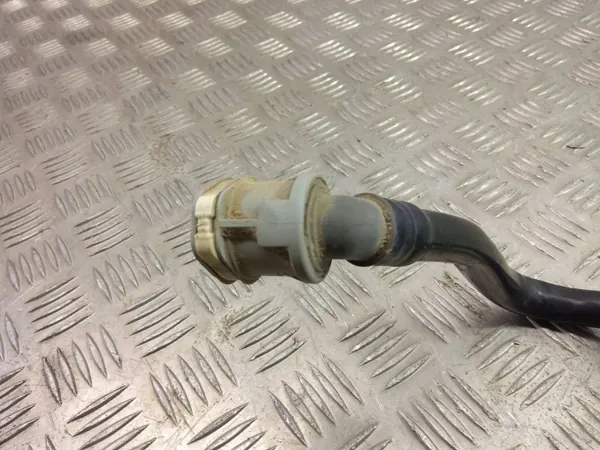 Válvula ventilação tanque BMW OEM 7333301 - Usado image 7