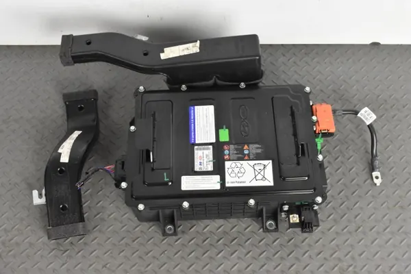 Accu OEM 375M0Q0000 48Ah voor Hyundai i20 III Bayon image 2