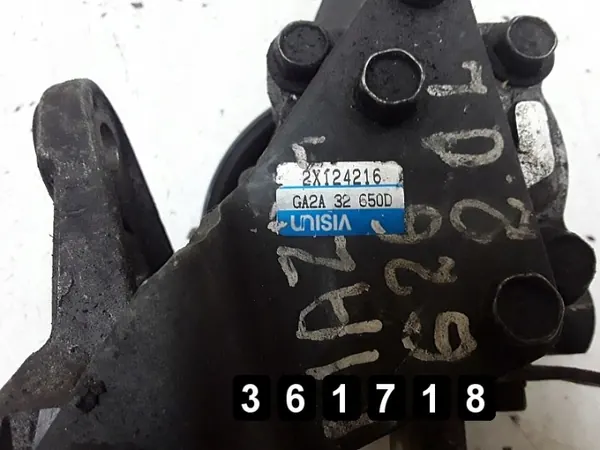 Pompe de direction Mazda OEM AM-361718 Occasion image 4