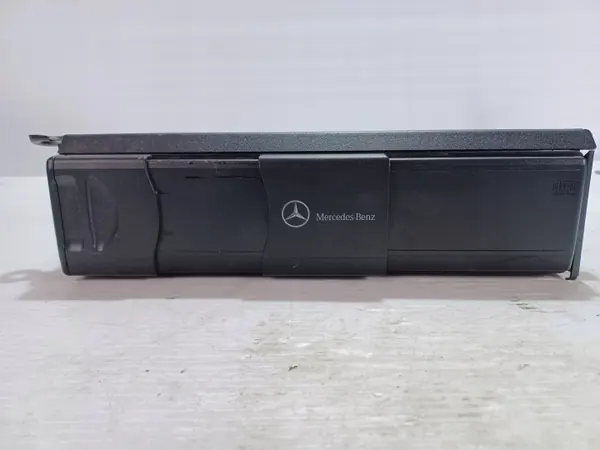 Changer CD Mercedes CLK W209 OEM A2038703389 image 3