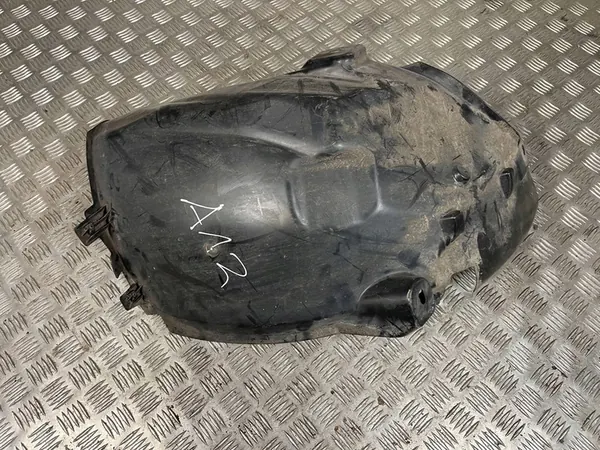 Renault Zoe 2018 Etuvasen Lokasuoja image 7